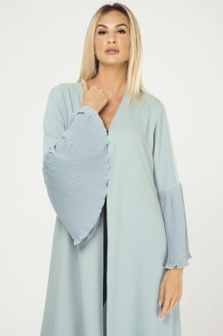 MBQ 000008 3 Green Pleated Sleeves Cape
