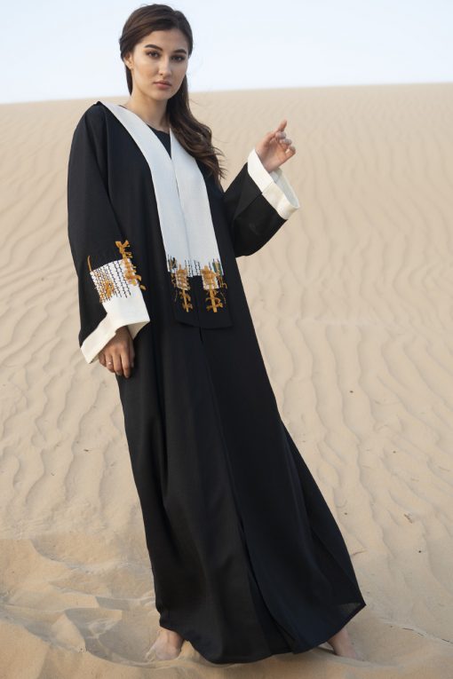 BLACK ABAYA WITH ABSTRACT THREADWORK