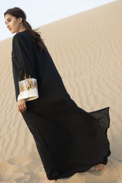 BLACK ABAYA WITH ABSTRACT THREADWORK
