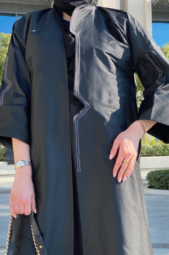 MOICH001 3 Black Taffeta Abaya