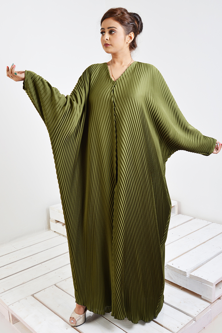 pleated abaya