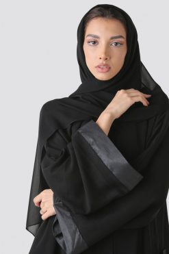 bsi01 aa001 bsi2100 4 Flowers Embellished Abaya