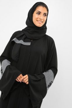 bsi01 aa001 bsi1021 4 Embroidered Abaya With Pleats