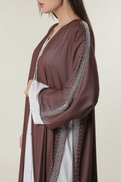 MOILAAQ2123 3 White & Brown Abaya