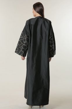 MOILAAQ2020 3 Contrast Piping Abaya