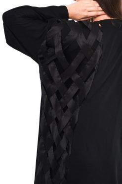MOIS3003 4 Criss Cross Abaya Dubai
