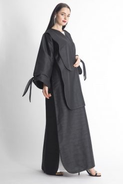 عباية سوداء بطبقات مزخرفة 15 MOIAP60063 3 Piping Layered Black Abaya