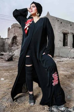 Rooi Blom Abaya