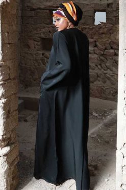 FBS 000030 6 Swart Blom Abaya